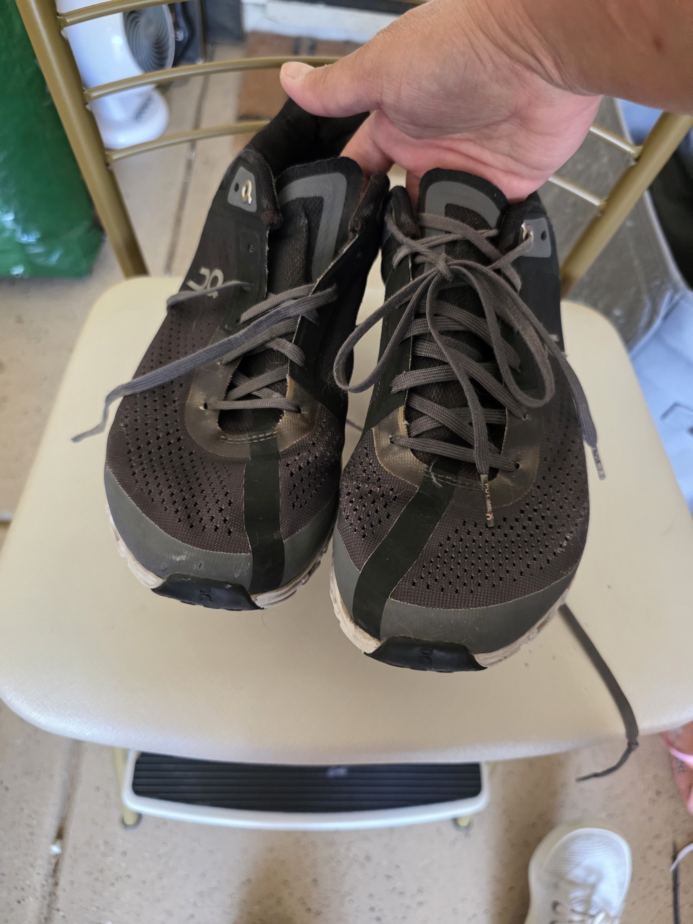 Women’s Breathable Lace-Up Sneakers in Black and Gray